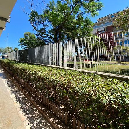 Apartmán Direttamente Sul Lungomare Pescara Exteriér fotografie