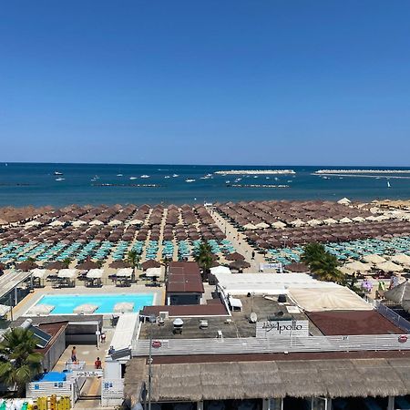 Apartmán Direttamente Sul Lungomare Pescara Exteriér fotografie